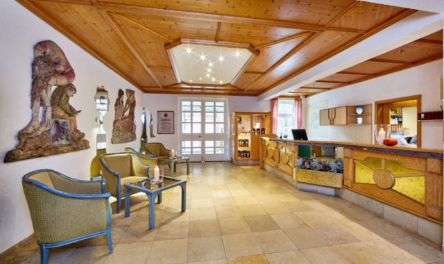 Rezeption und Lobby Linderhof Erfurt